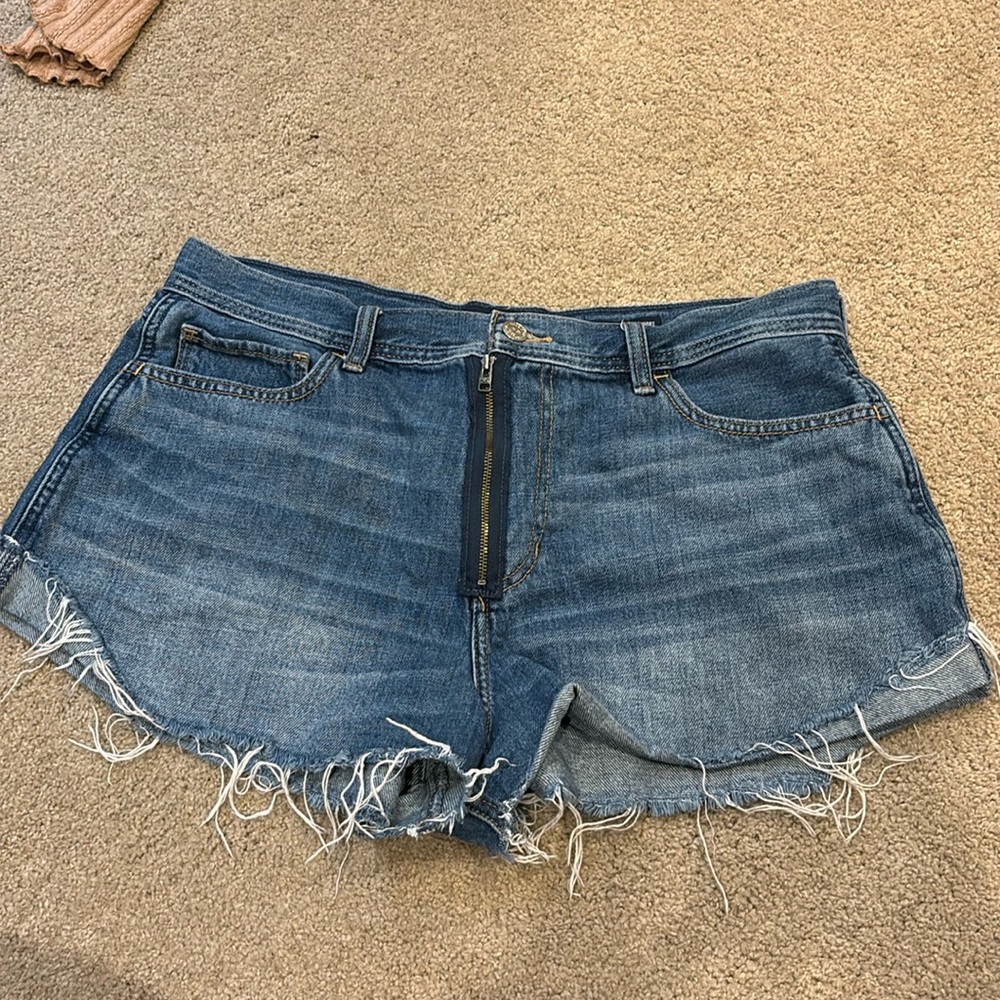 HOLLISTER Jean shorts